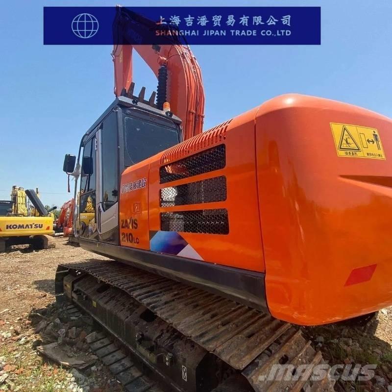 Hitachi ZX 210 حفارات زحافة
