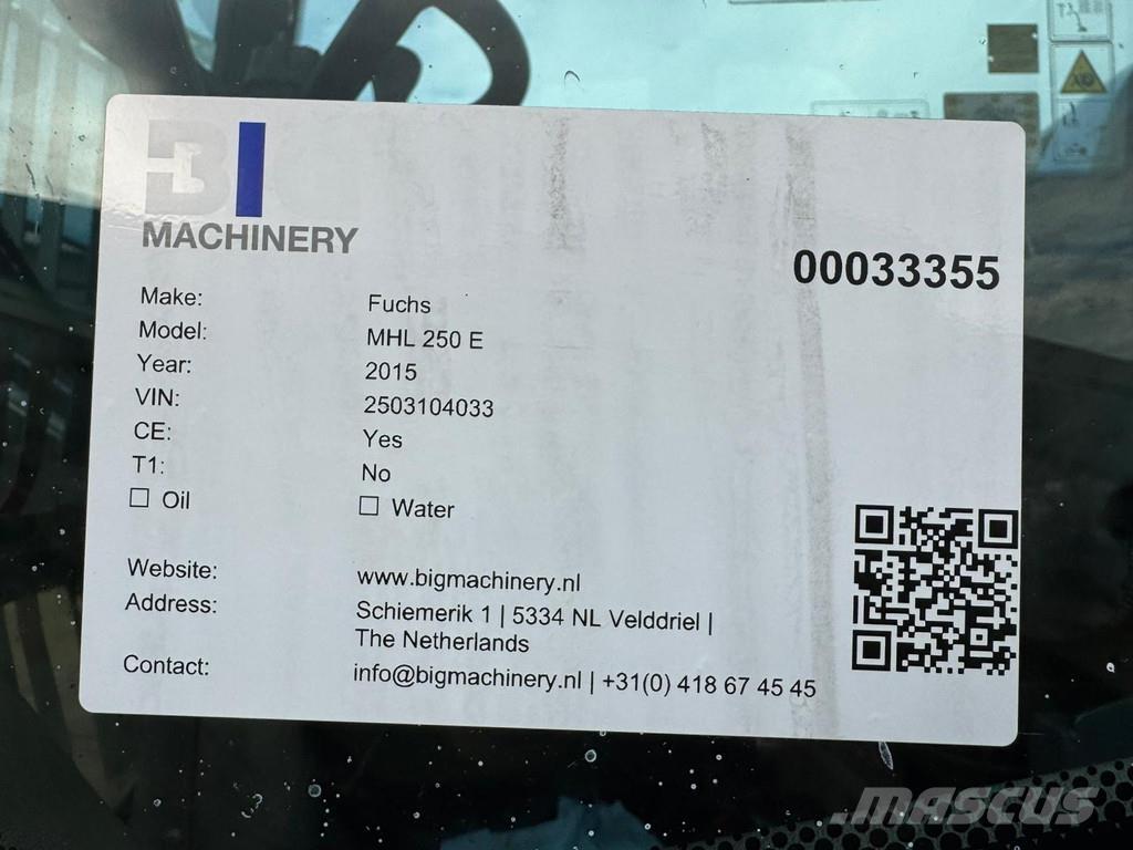 Fuchs MHL 250 مناولات المخلفات / مناولات صناعية