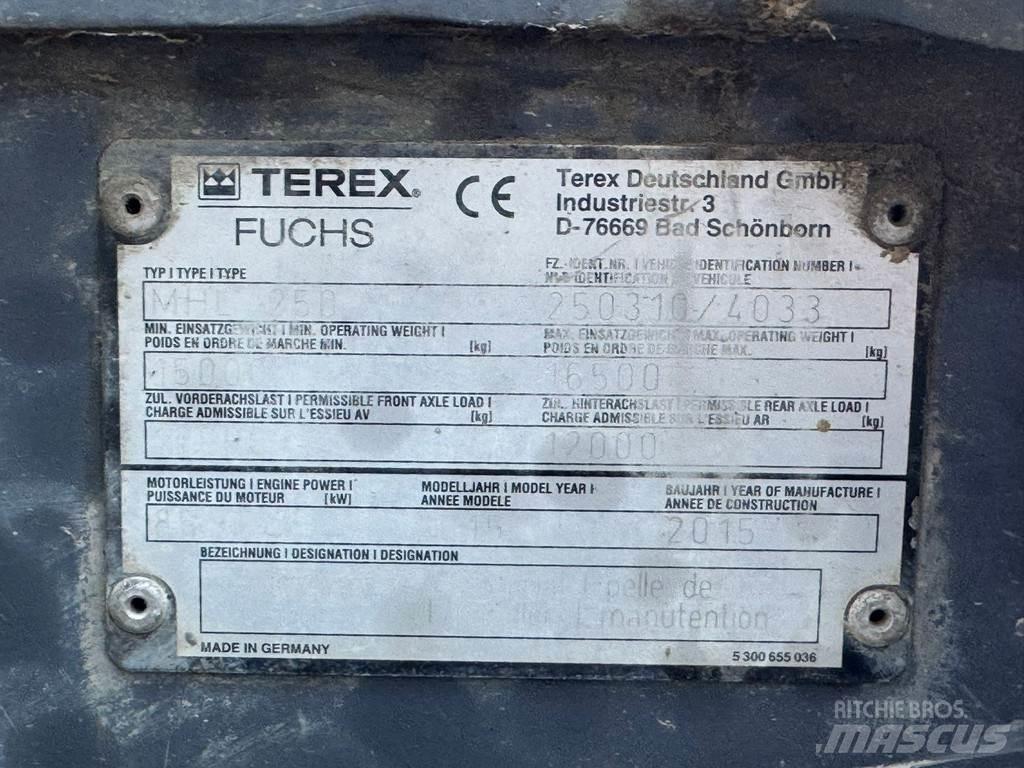Fuchs MHL 250 E مناولات المخلفات / مناولات صناعية