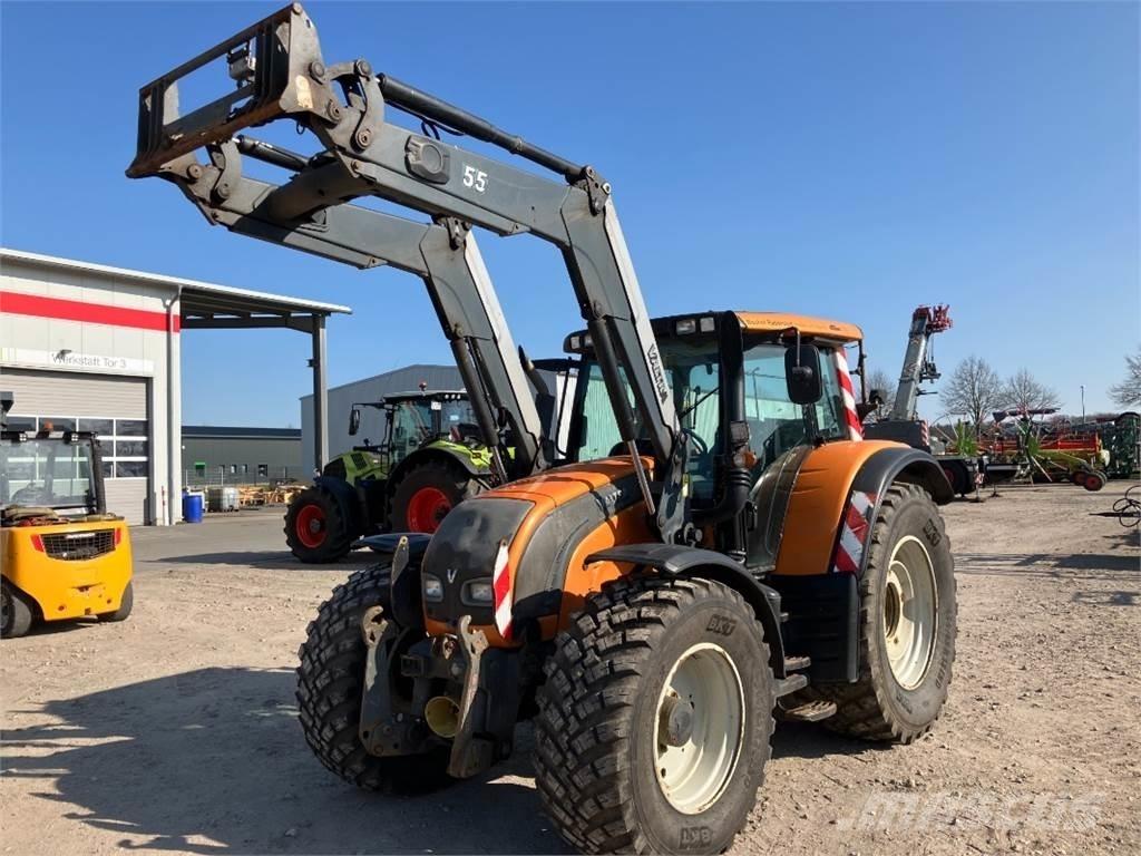Valtra N122 Direct الجرارات