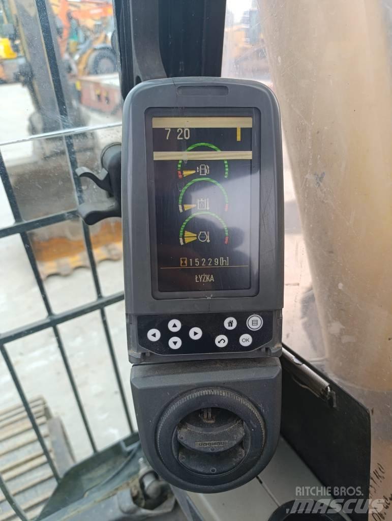 CAT 324 D حفارات زحافة
