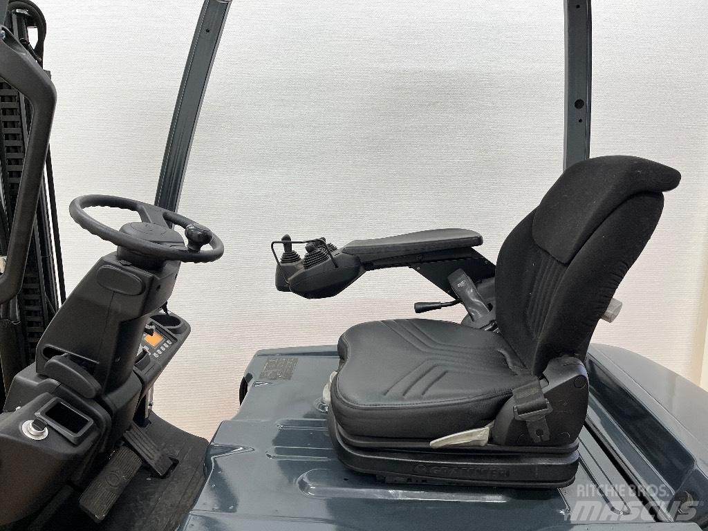 Toyota 8 FBM 20 T شاحنات ذات رافعات شوكية تعمل بالكهرباء