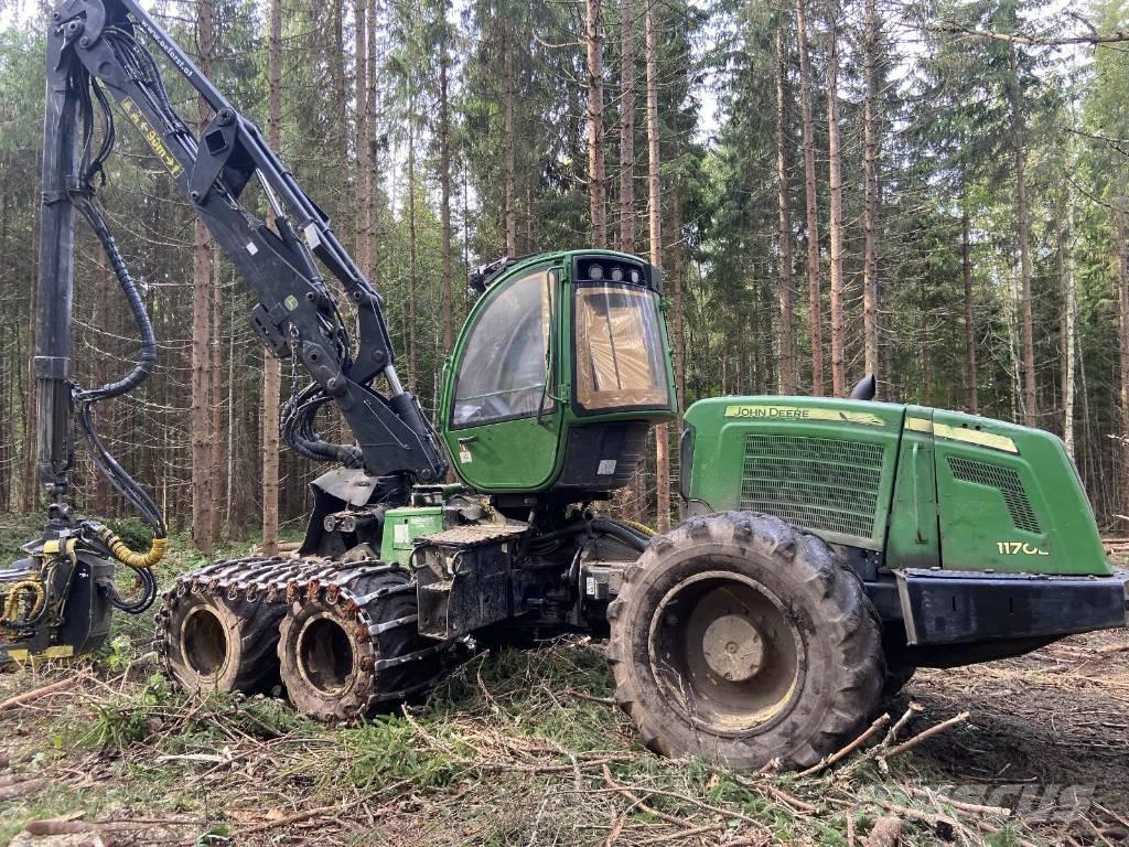 John Deere 1170 E حصادات