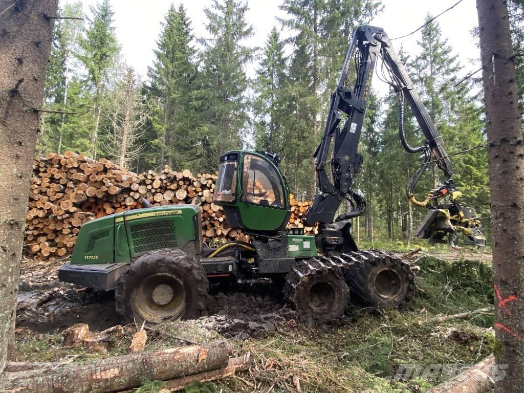 John Deere 1170 E حصادات
