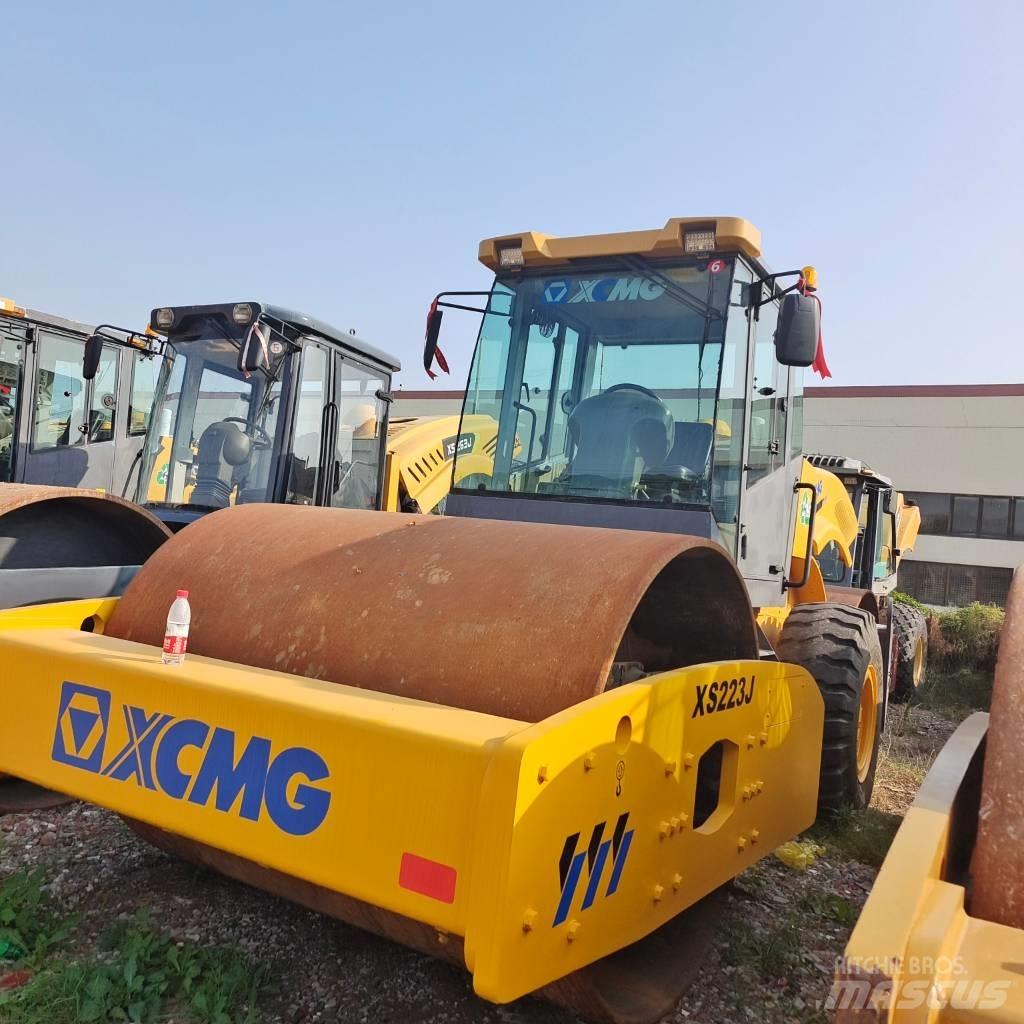 XCMG XS 223 J مداحل أحادية الأسطوانة