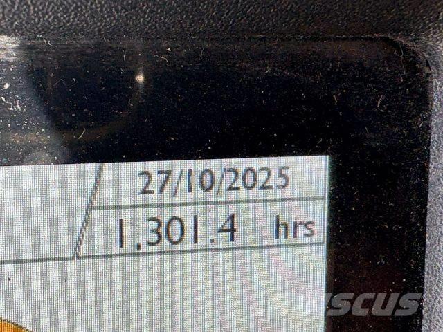 JCB 3 CX لوادر ذات جرافات عكسية