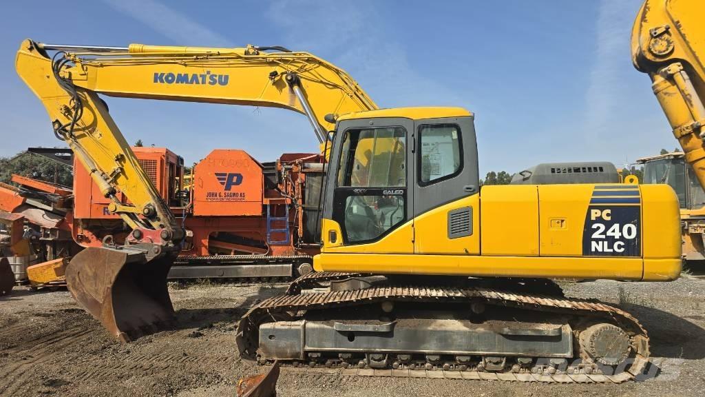 Komatsu PC 240 NLC-7 حفارات زحافة