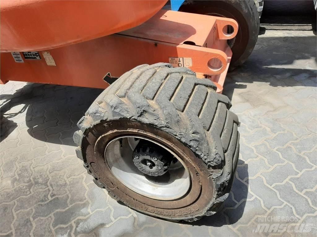 JLG 450AJ رافعات سلة مفصلية