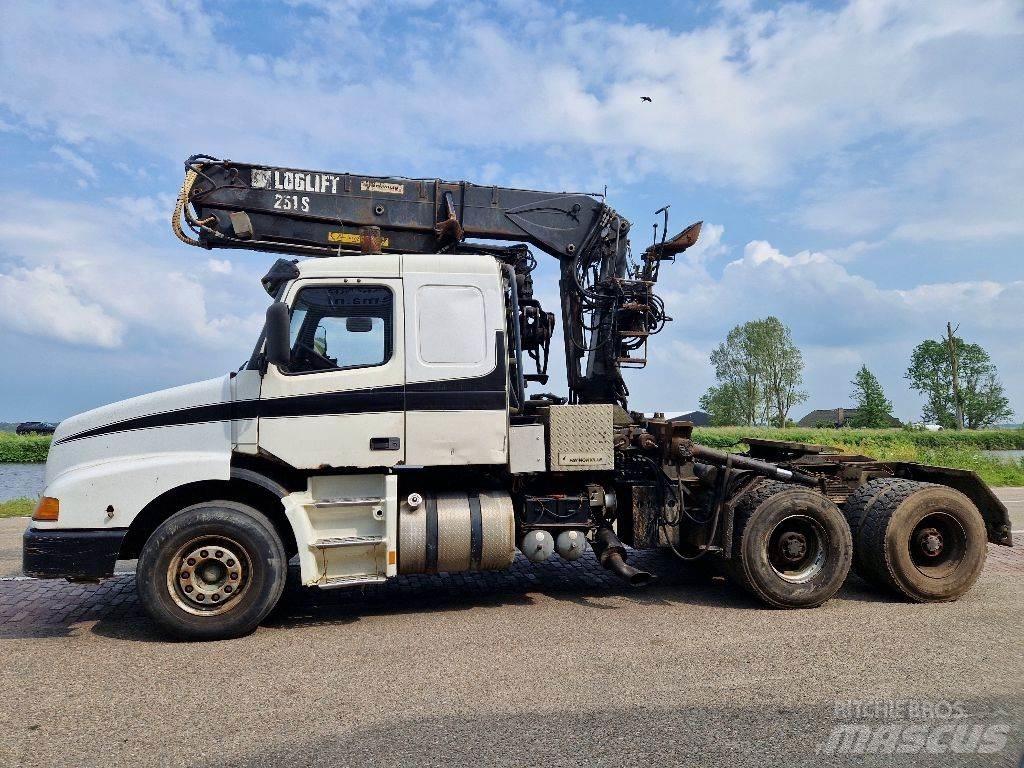 Volvo NH12.460 وحدات الجر