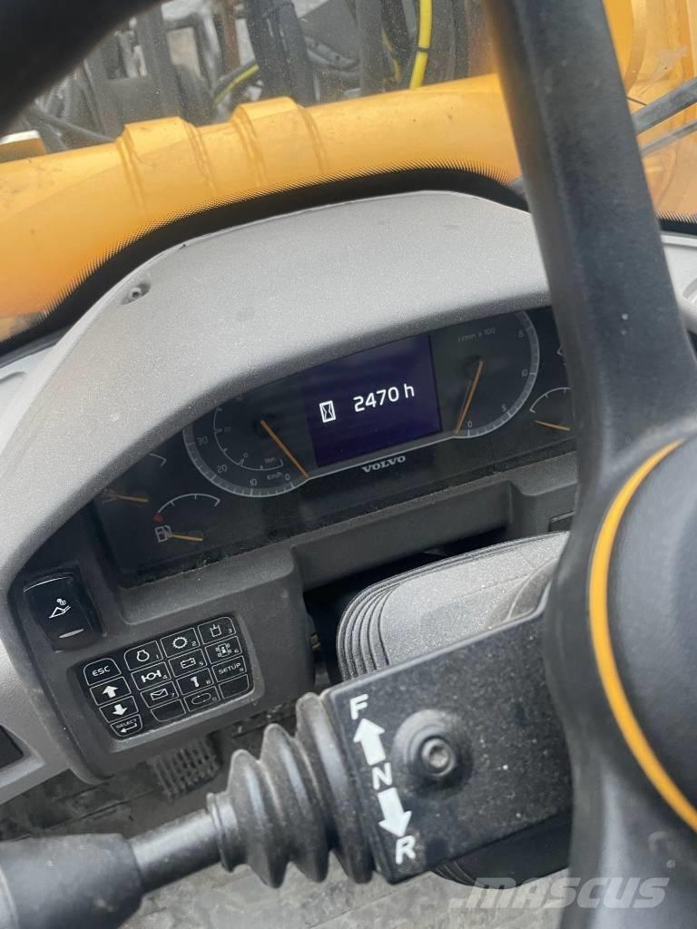 Volvo L 45 H لوادر بعجل