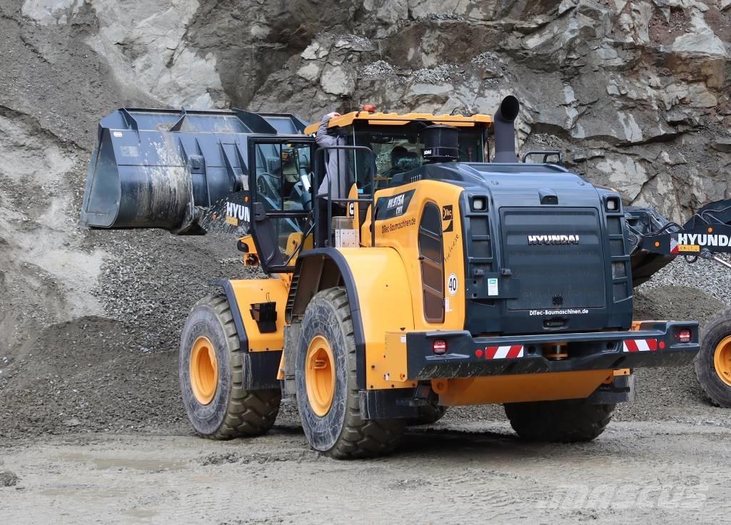Hyundai HL 975 ACVT لوادر بعجل