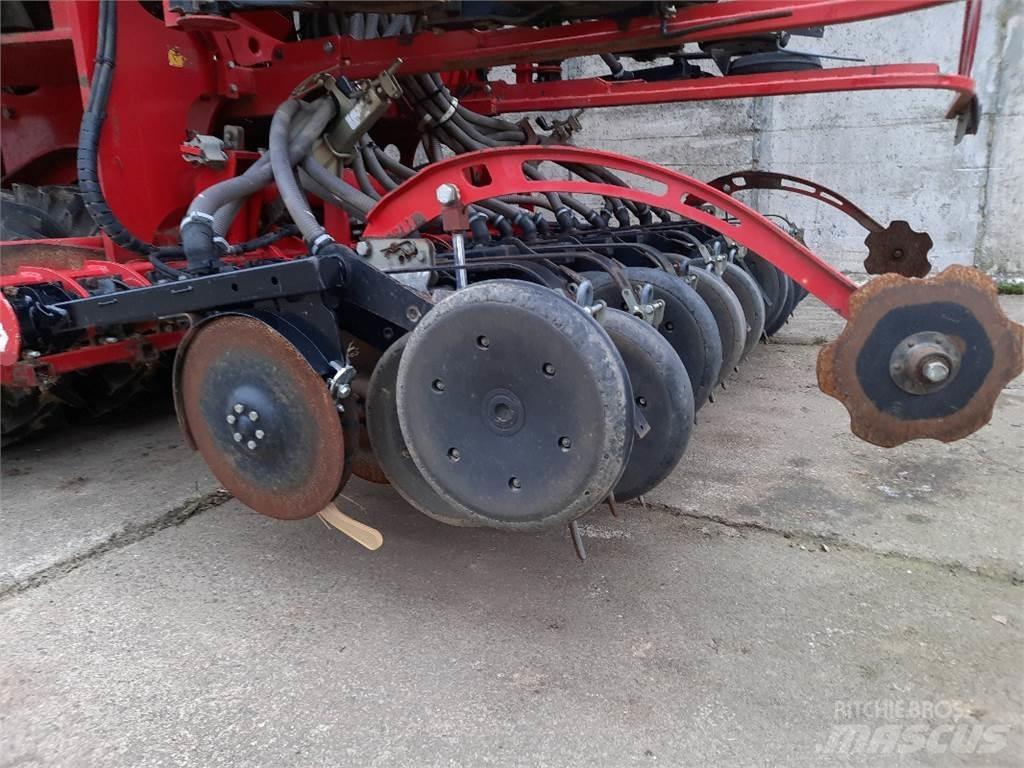 Horsch Pronto 8DC مثاقيب