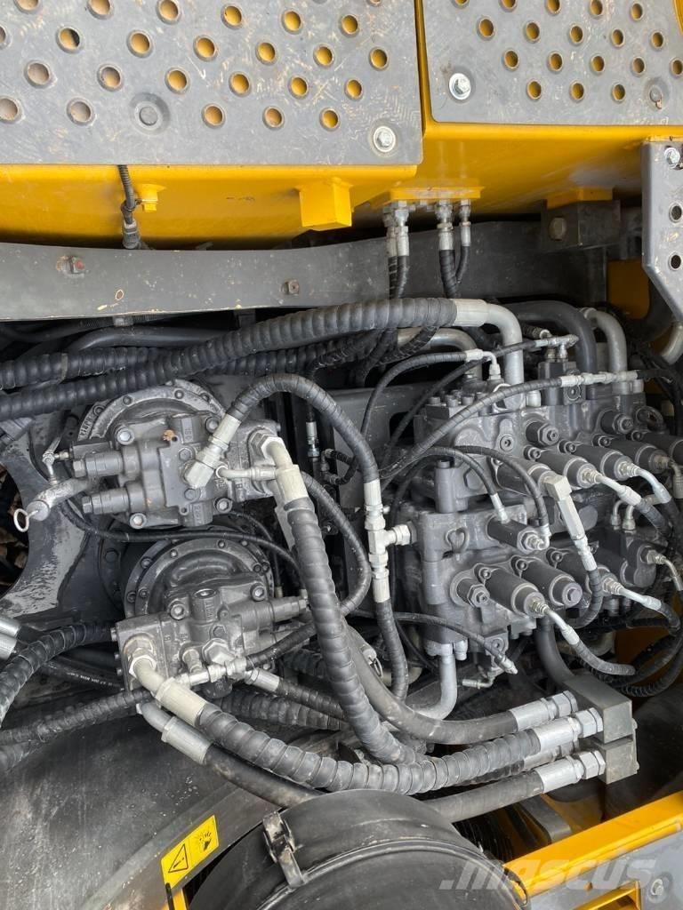 Volvo 480D حفارات زحافة