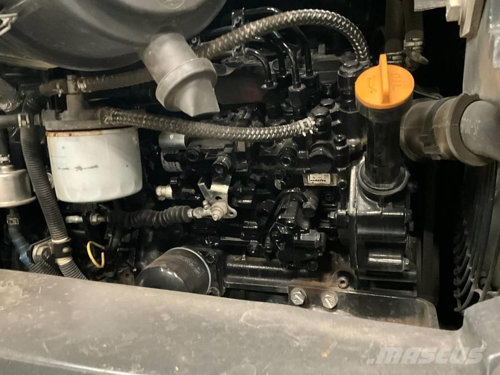 Komatsu PC 55 MR-3 حفارات صغيرة أقل من 7 طن (حفارات صغيرة)