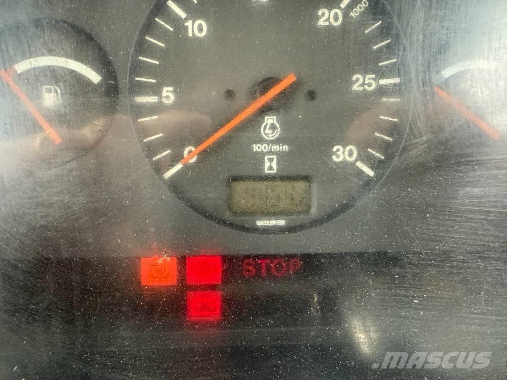 Valtra Valmet 865 الجرارات