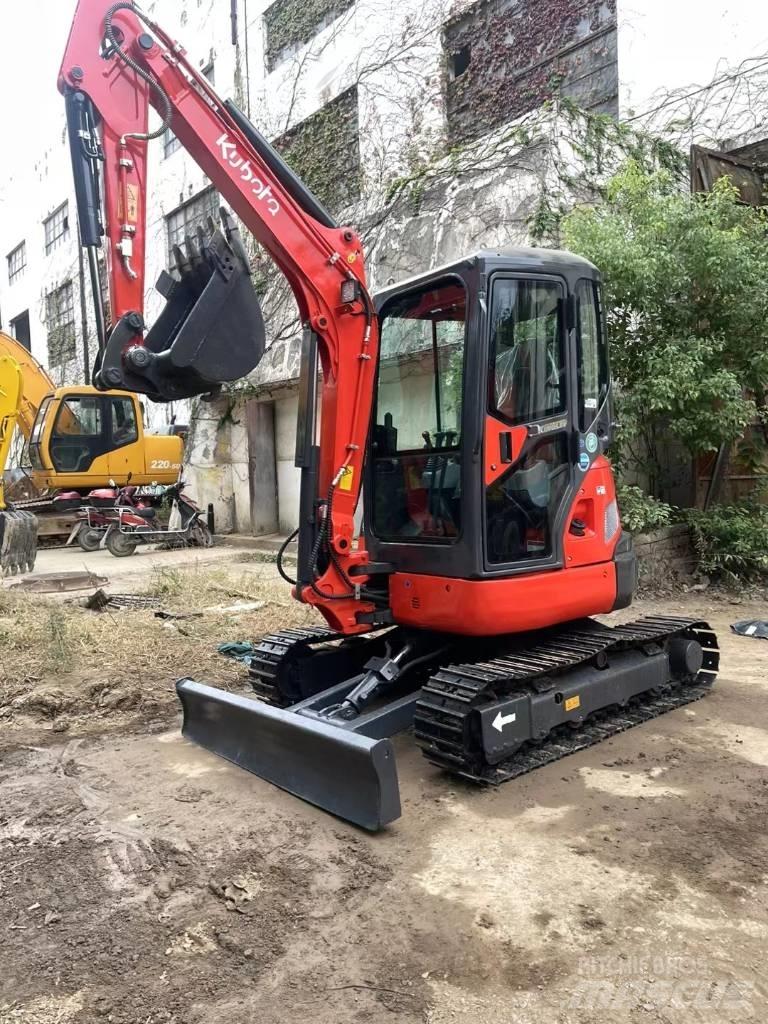 Kubota U35 حفارات صغيرة أقل من 7 طن (حفارات صغيرة)