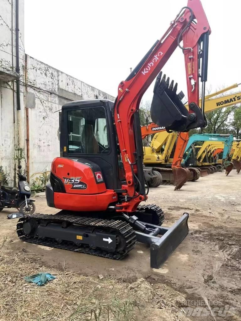 Kubota U35 حفارات صغيرة أقل من 7 طن (حفارات صغيرة)