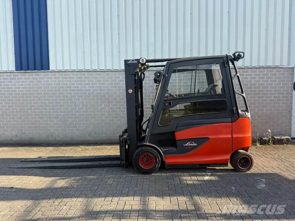 Linde E30HL-01/600 شاحنات ذات رافعات شوكية تعمل بالكهرباء
