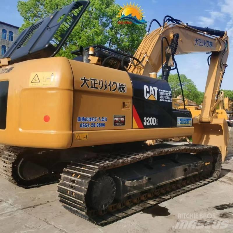 CAT 320d2 حفارات وسط 7 طن - 12 طن
