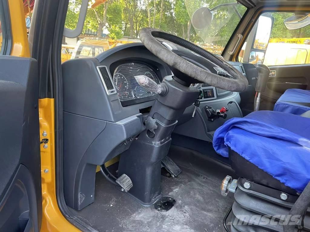 XCMG QY70KC رافعات الطرق الوعرة