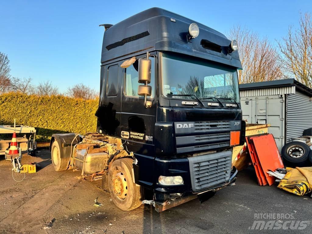 DAF XF 95.430 وحدات الجر