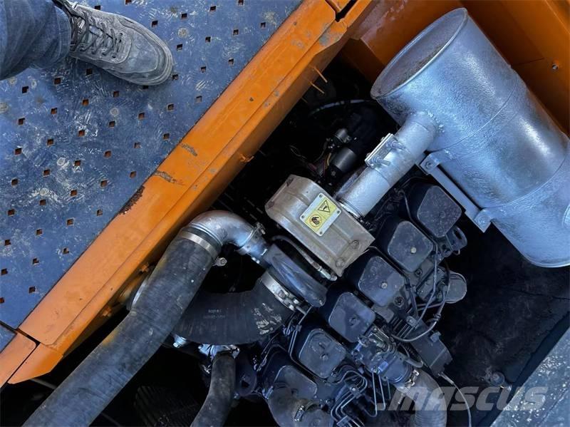 Hyundai 220LC-9S حفارات زحافة