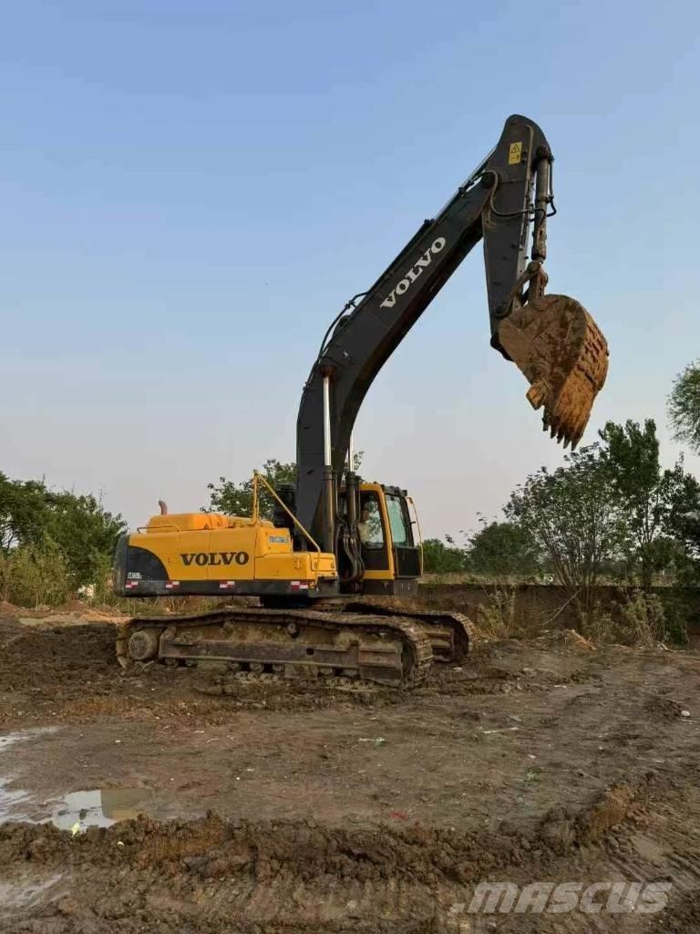 Volvo ec360D حفارات زحافة