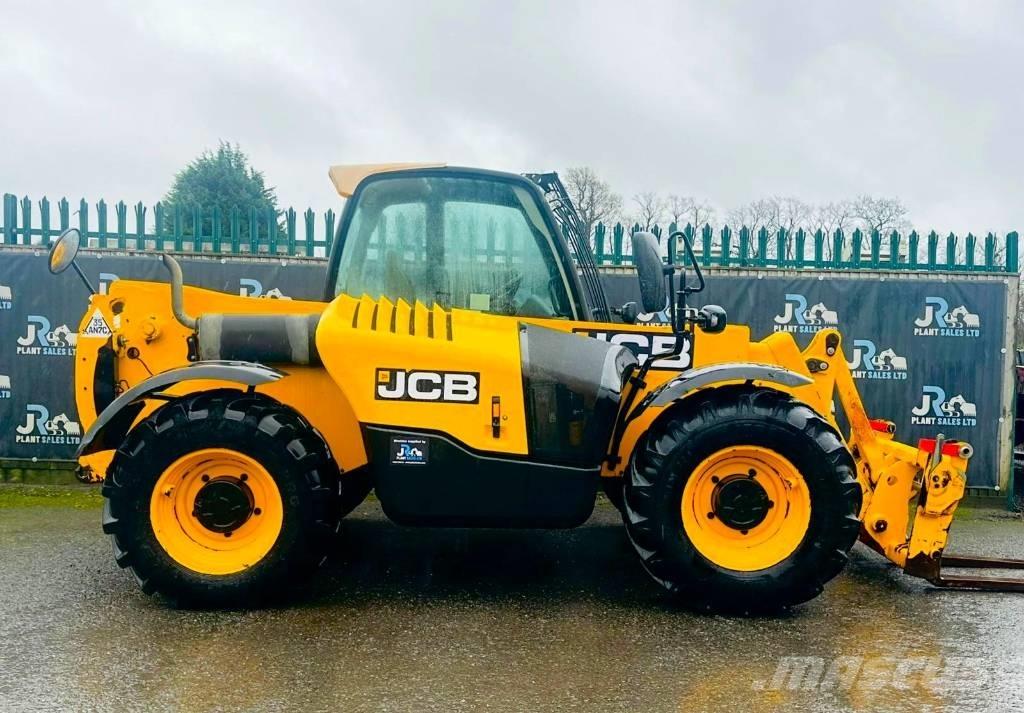 JCB 531-70 معدات مناولة لأغراض الزراعة