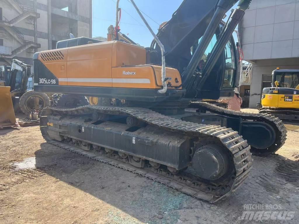 Hyundai Robex 305 LC حفارات زحافة