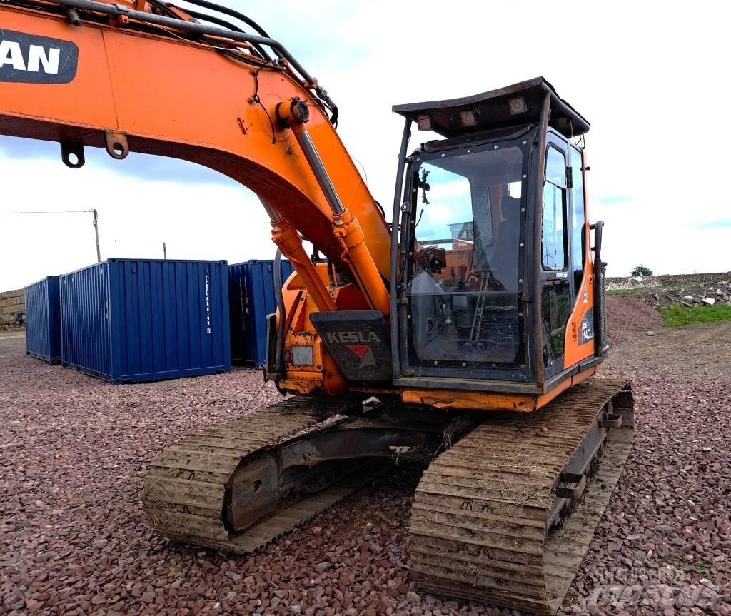 Doosan DX 140 LCR-3 حصادات