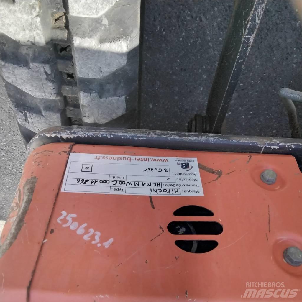 Hitachi ZX 22U 2YLR حفارات صغيرة أقل من 7 طن (حفارات صغيرة)