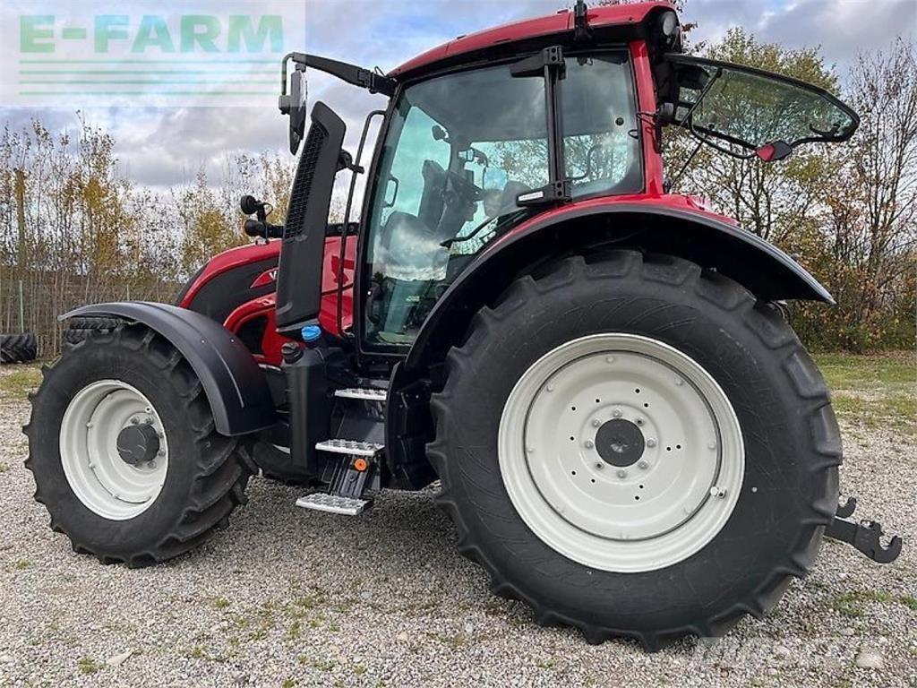 Valtra n155e aktiv الجرارات