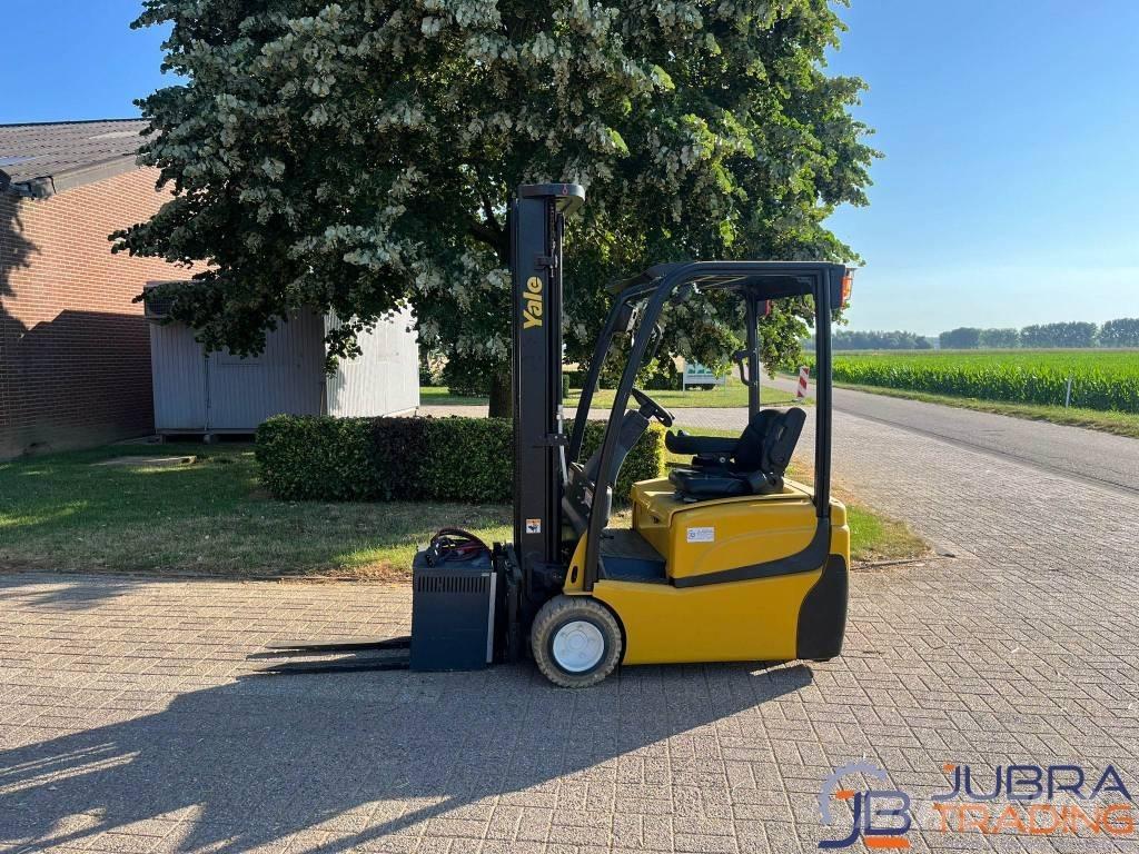 Yale ERP16VT شاحنات ذات رافعات شوكية تعمل بالكهرباء