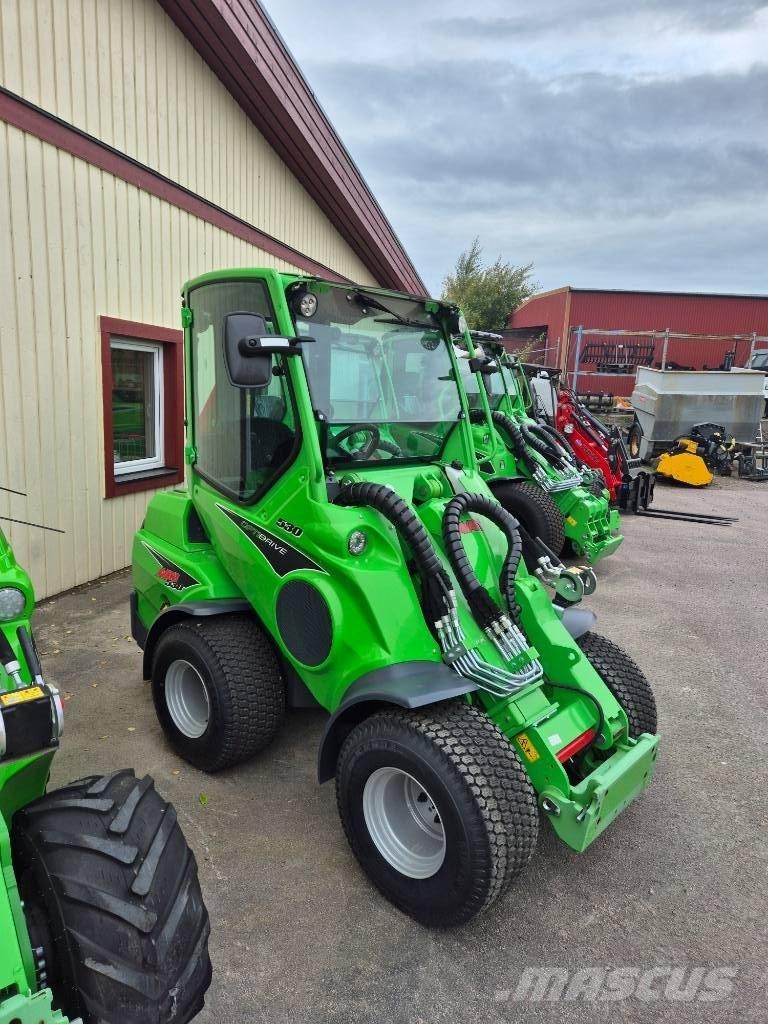 Avant 530 لوادر متعددة الأغراض
