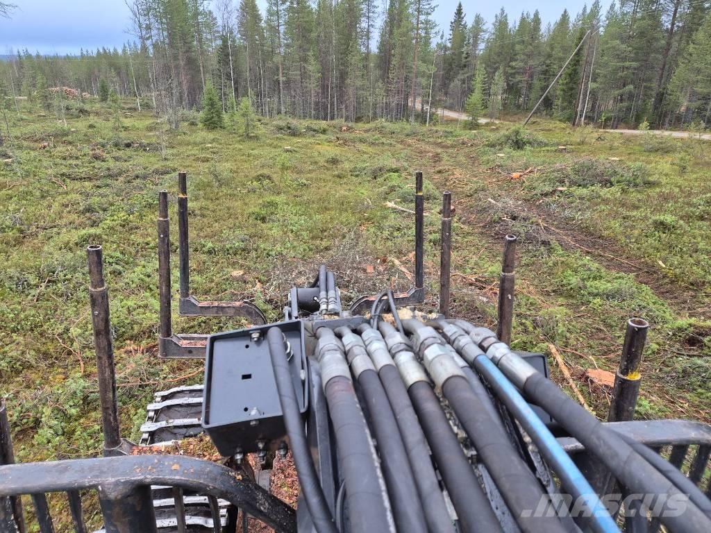 Ponsse ELK 8W شاحنات