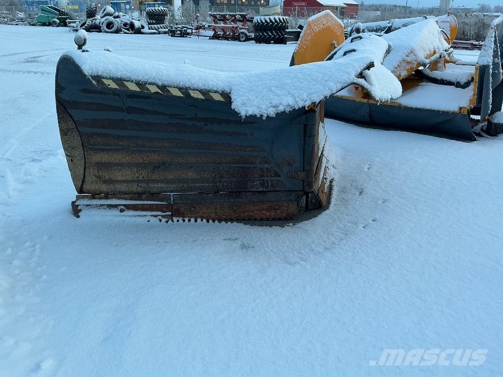 Stark NL3600R حراثات ونصول الجليد