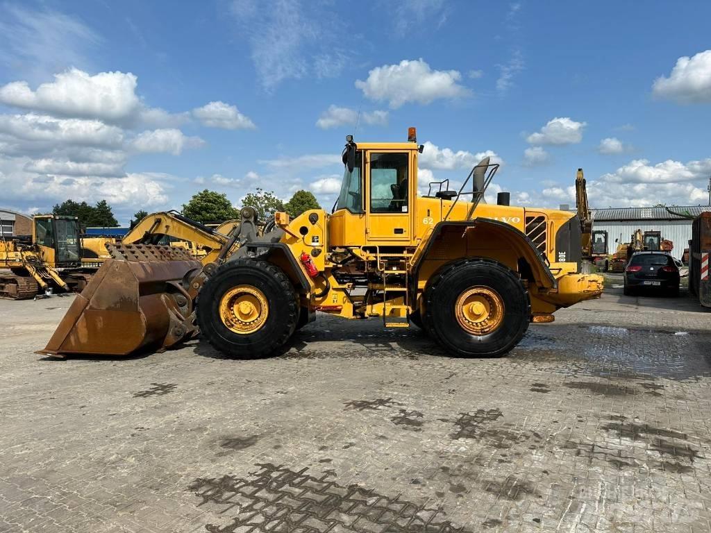 Volvo L180E لوادر بعجل