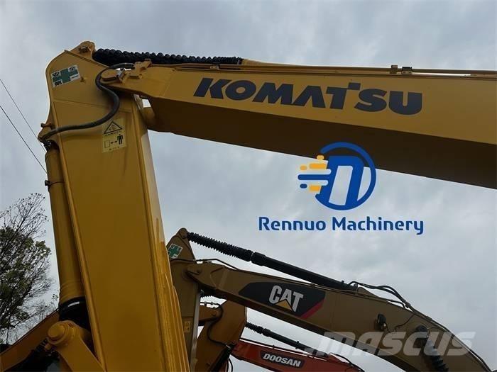 Komatsu PC 210-8 حفارات زحافة