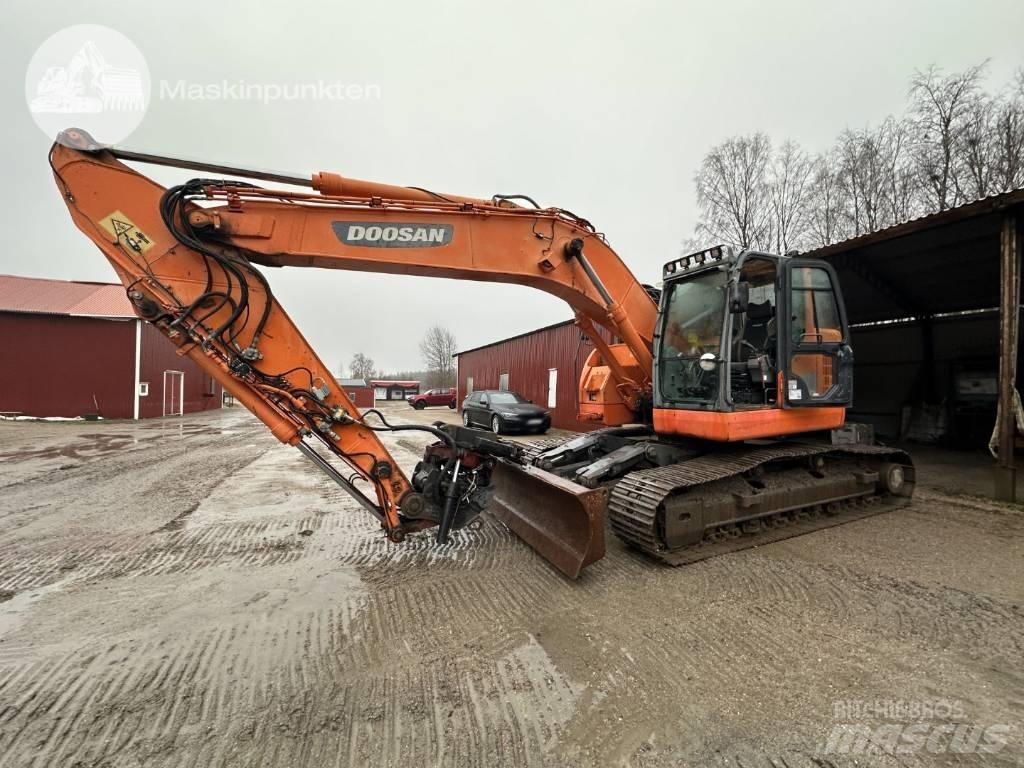 Doosan DX 235 LCR حفارات زحافة
