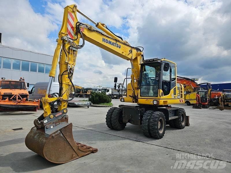Komatsu PW 148-8 حفارات بعجل