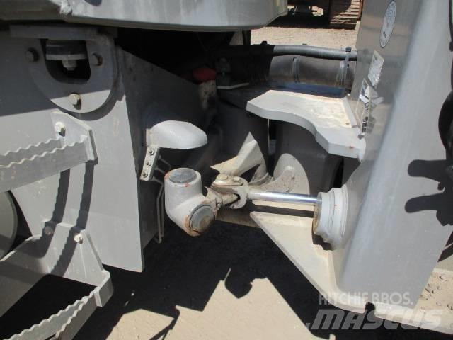Atlas AR 80 لوادر بعجل