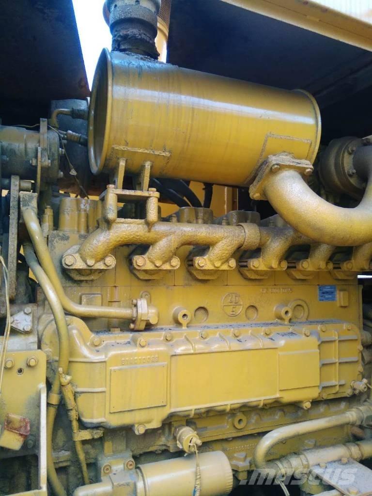 CAT 966 F لوادر بعجل