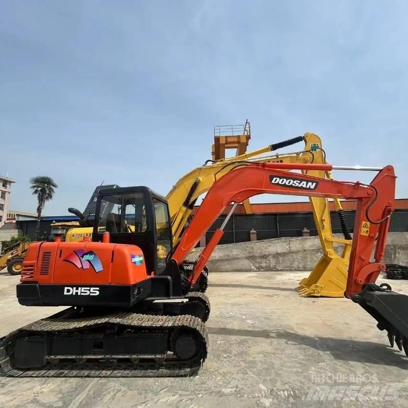 Doosan DH 55 حفارات صغيرة أقل من 7 طن (حفارات صغيرة)