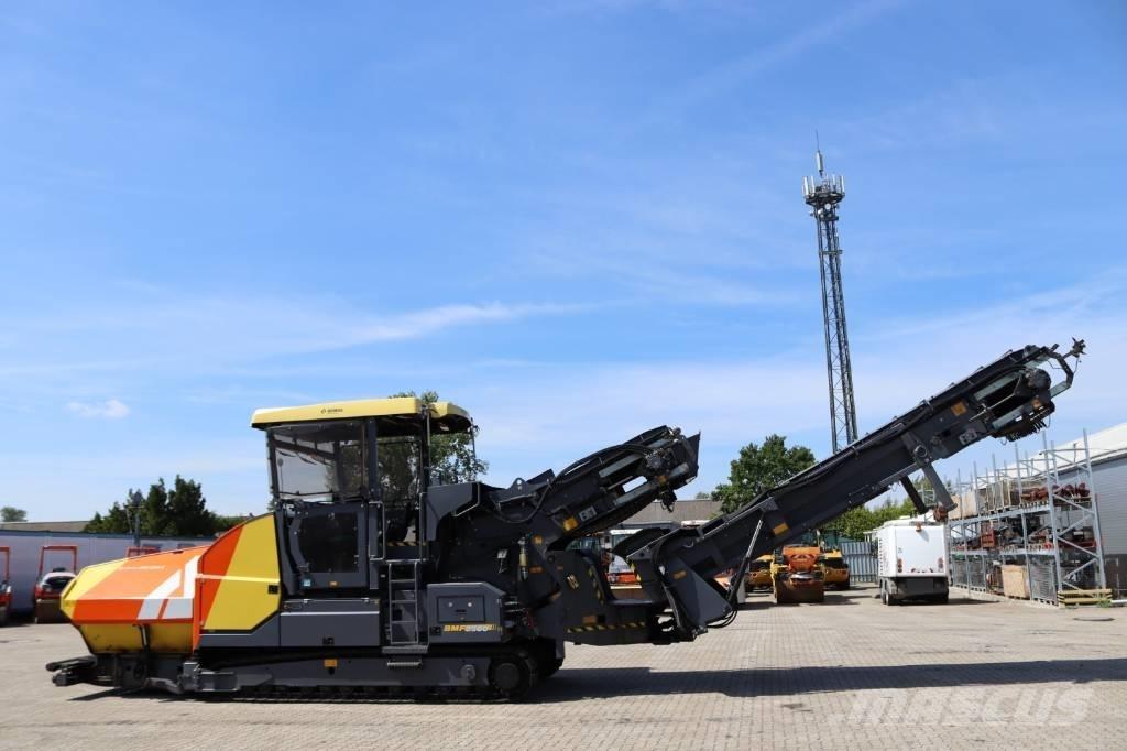 Bomag BMF 2500 S معدات السفلتة
