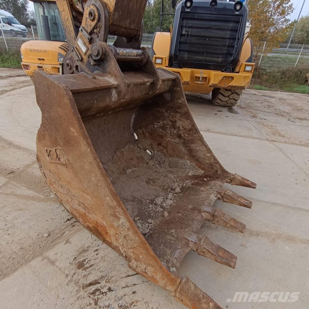CAT 330FLN حفارات زحافة