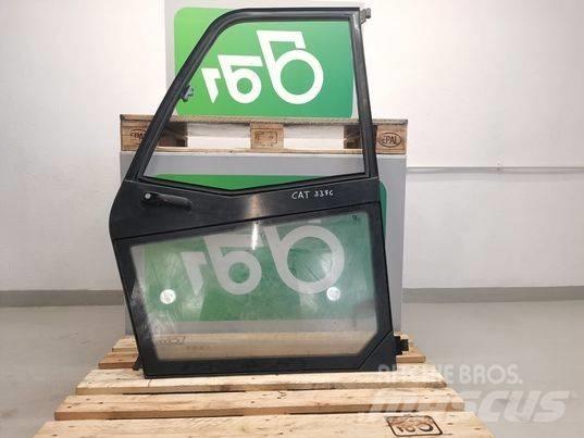 CAT TH 414C door كابينة والداخلية