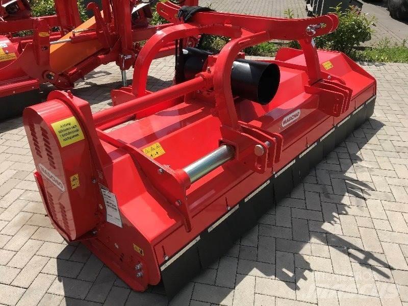 Maschio Bufalo 280 معدات أخرى لحصاد العلف