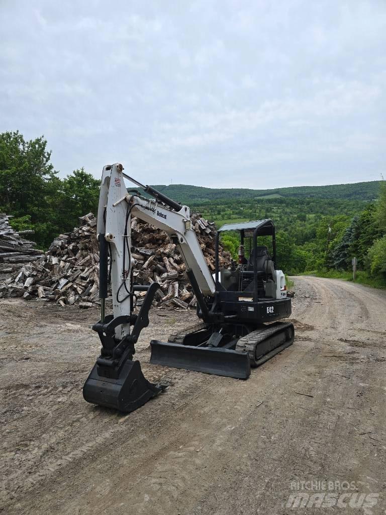 Bobcat E 42 حفارات صغيرة أقل من 7 طن (حفارات صغيرة)