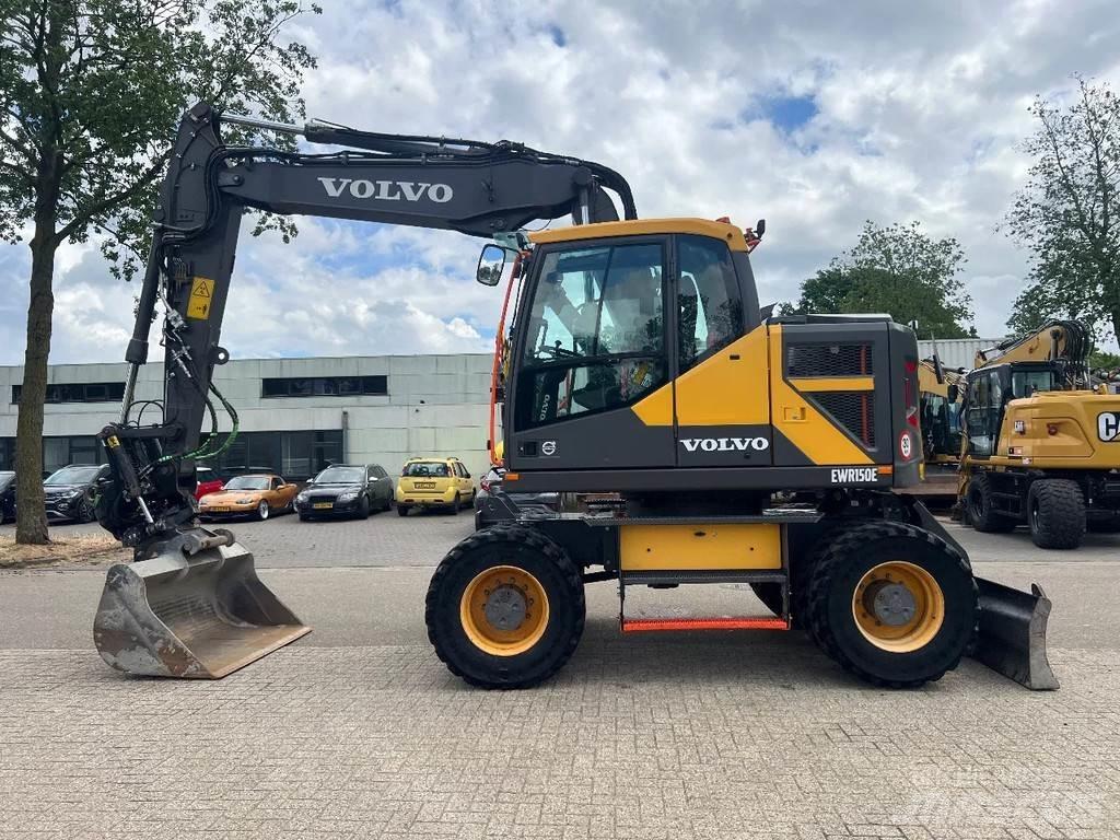 Volvo EW150E حفارات بعجل