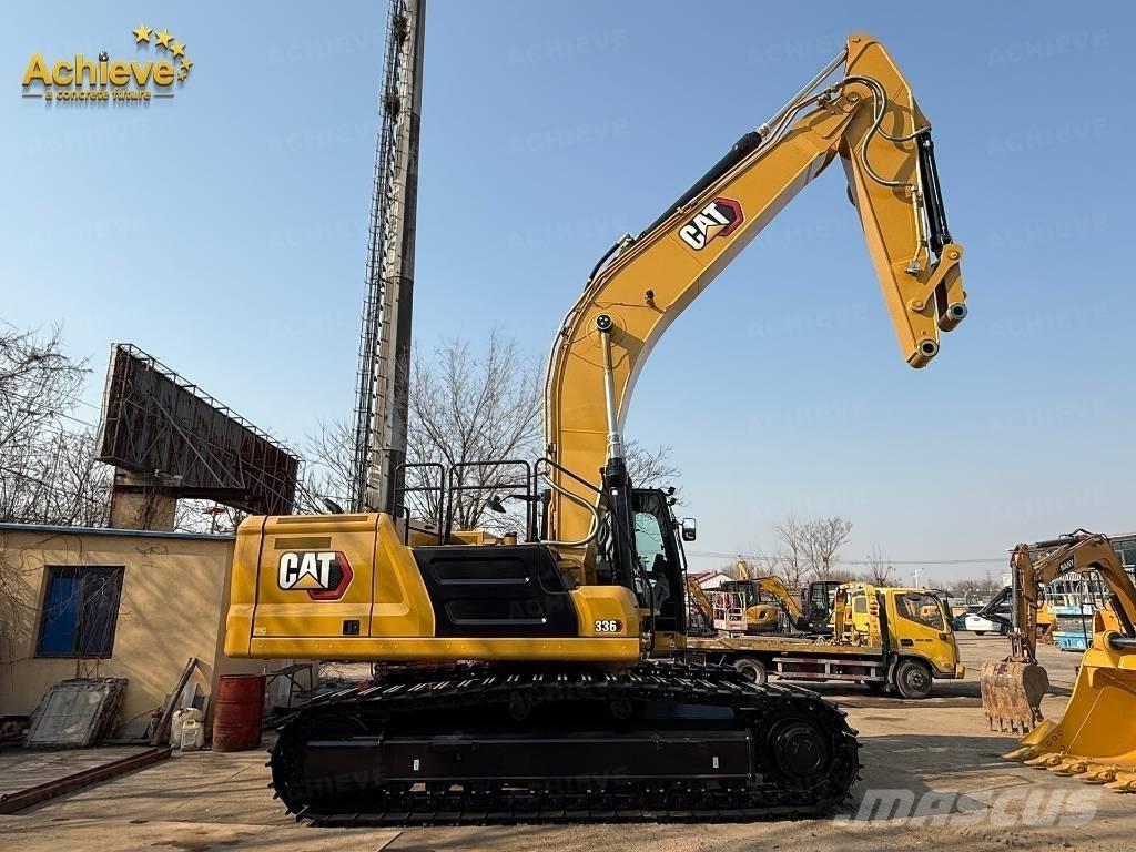 CAT 336 حفارات زحافة